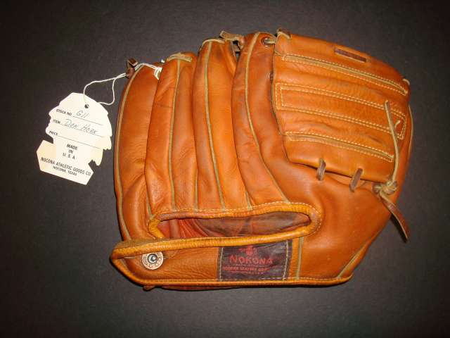 Don Hoak Nokona G11 Back